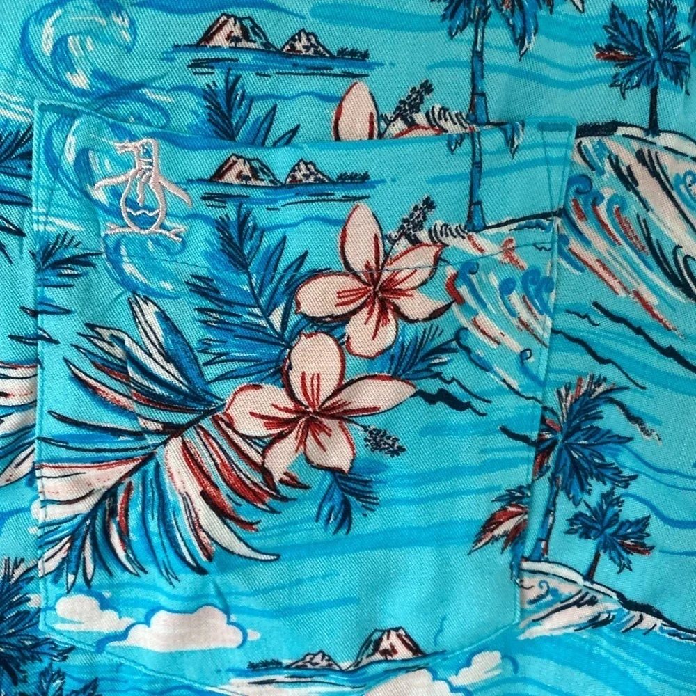 Penguin button up shirt size-Medium